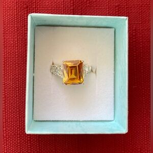 Avon Rhinestone Silver Tone Emerald cut Ring